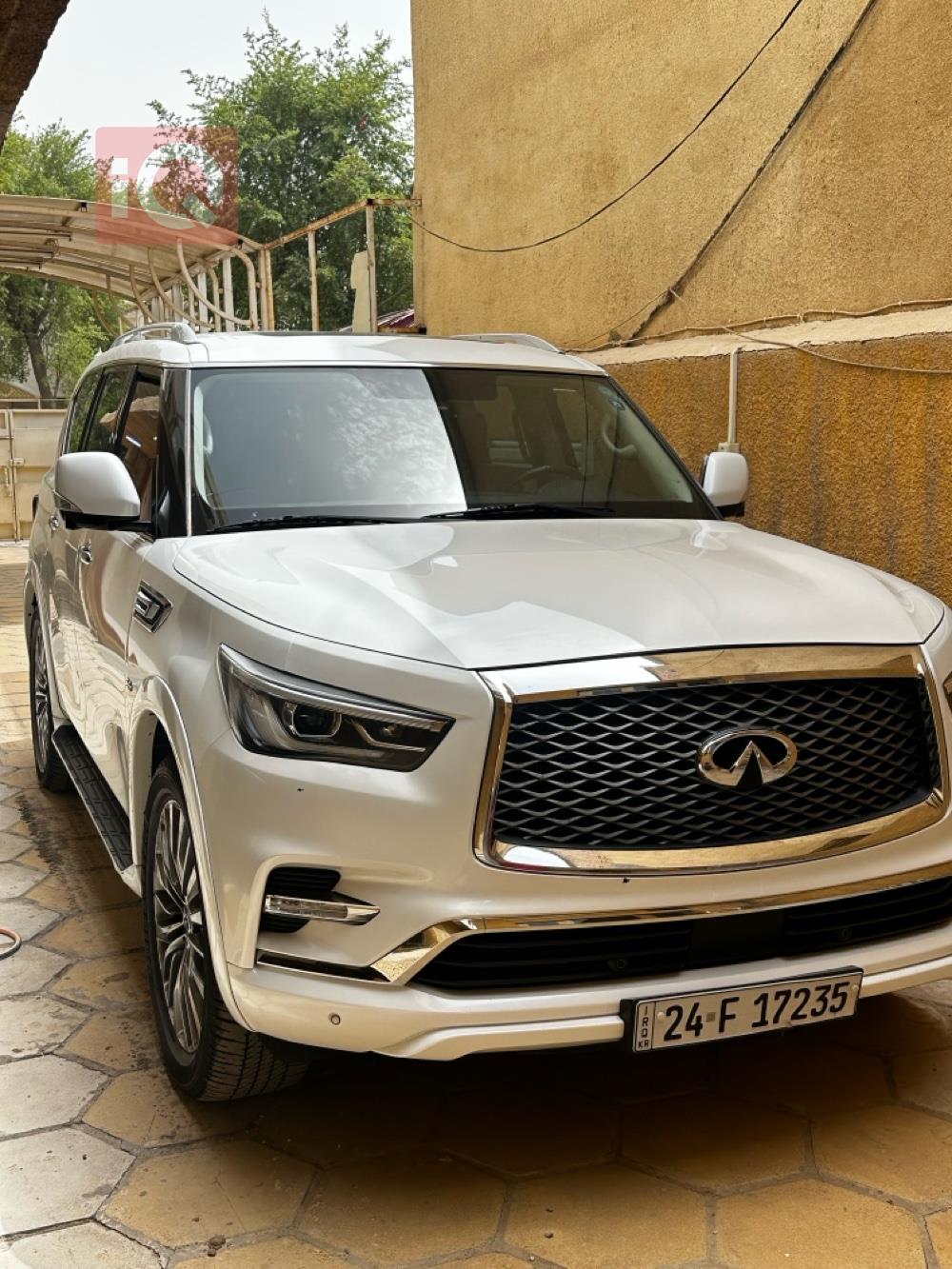 Infiniti QX80